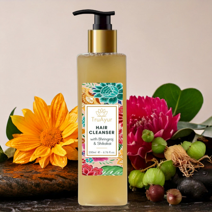 Ayurvedic hair cleanser with Bhringraj and Shikakai