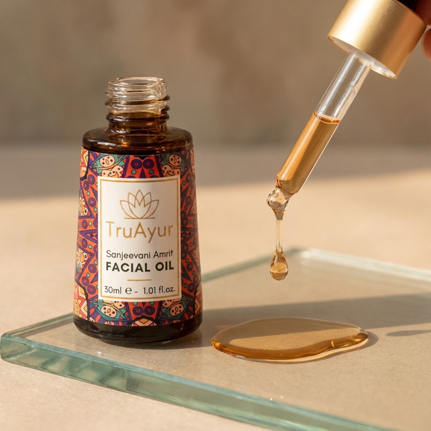 Ayurvedisk anti-aging nattolja för ansiktet med bakuchiolja, dadlar och litchi